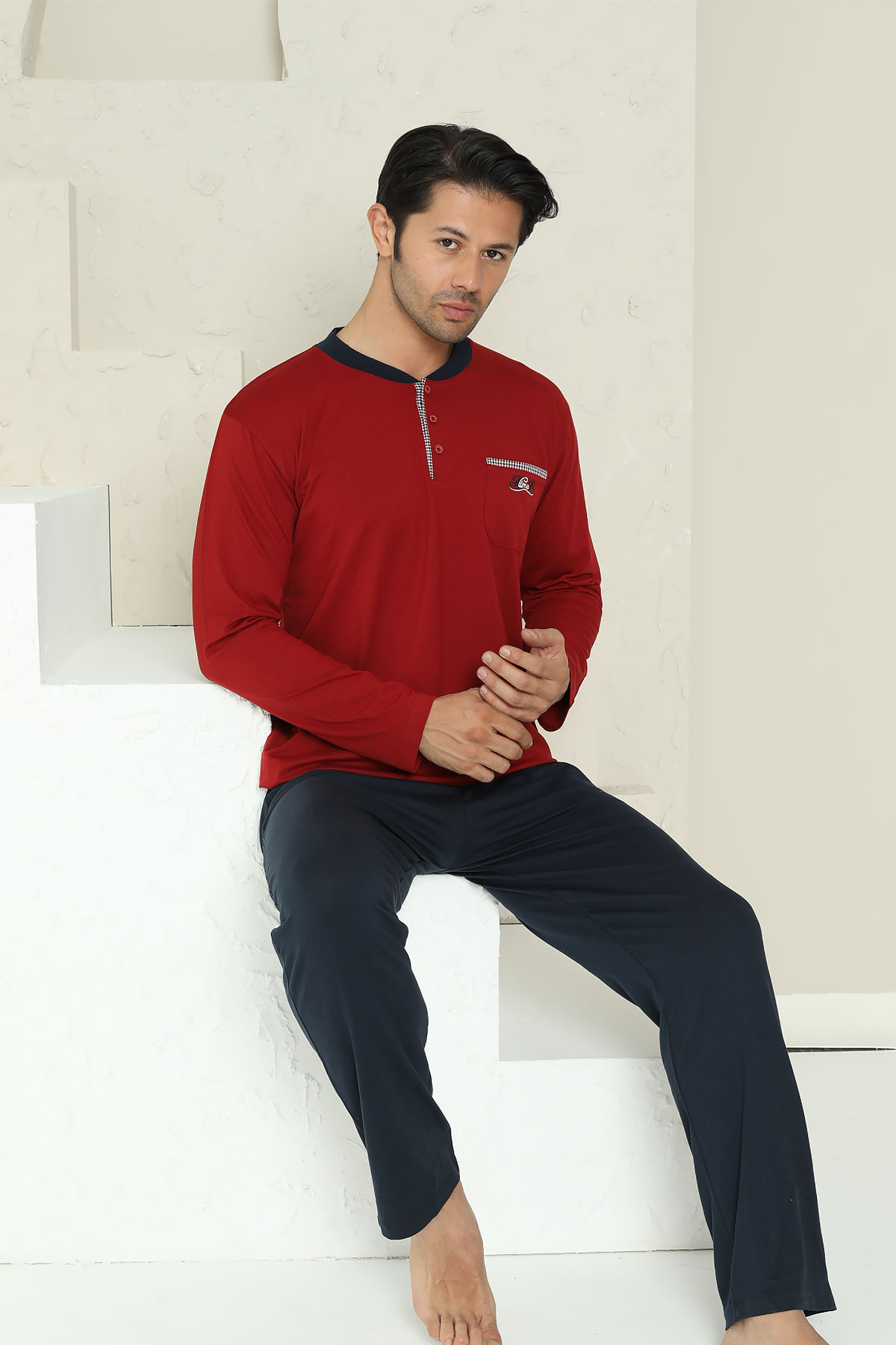 Erkek%20Pijama%20Takımı%20-%20Bordo%20Arma%20Nakışlı%20Likralı%20Uzun%20Kollu%20Penye%201194UY