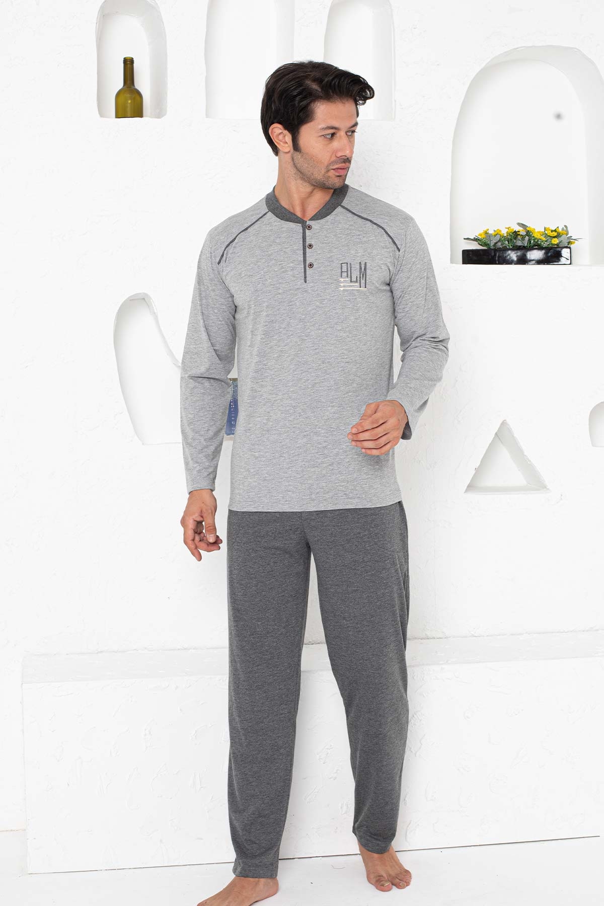 Erkek%20Pijama%20Takımı%20-%20Gri%20Arma%20Nakışlı%20Uzun%20Kollu%20Penye%201187UY