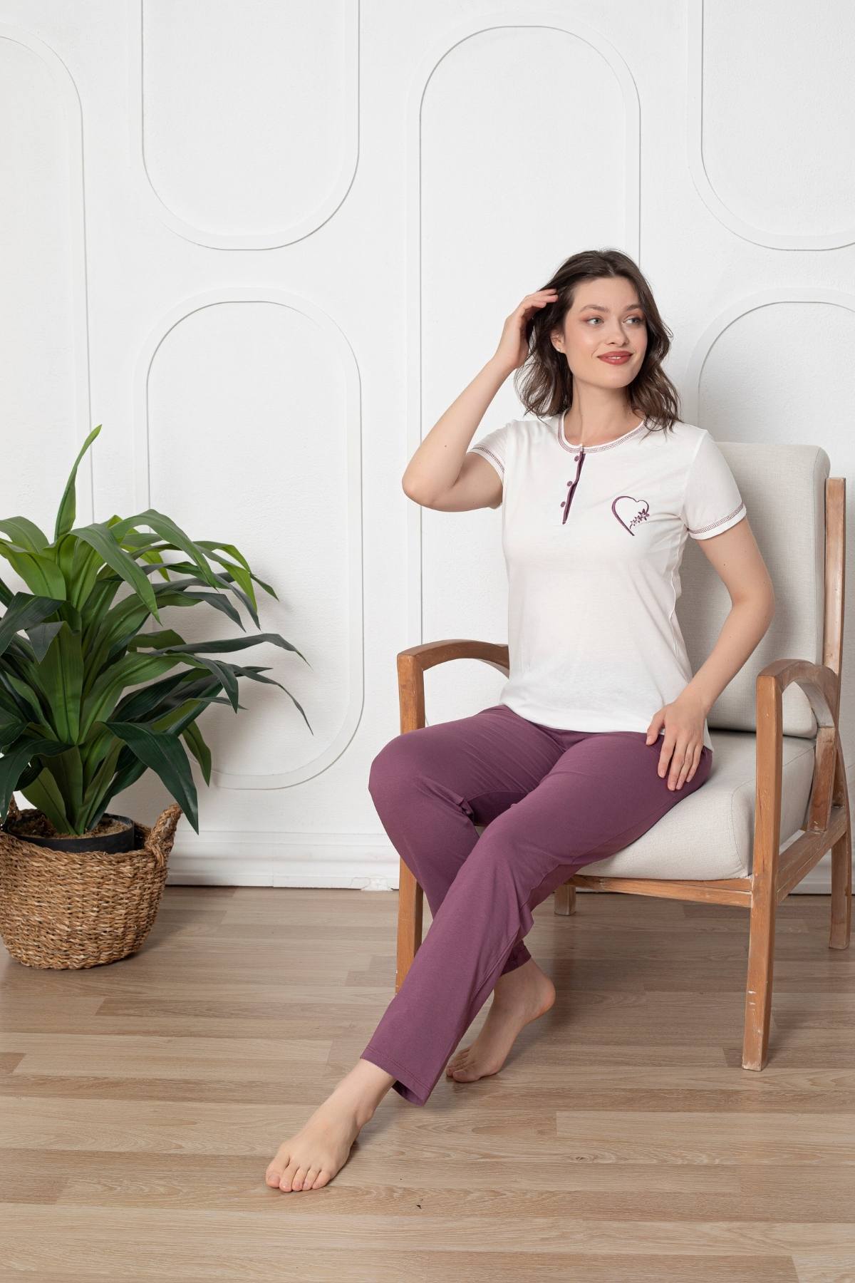 Ekru Üç Düğmeli Nakışlı Bayan Pijama Takımı 2790KY