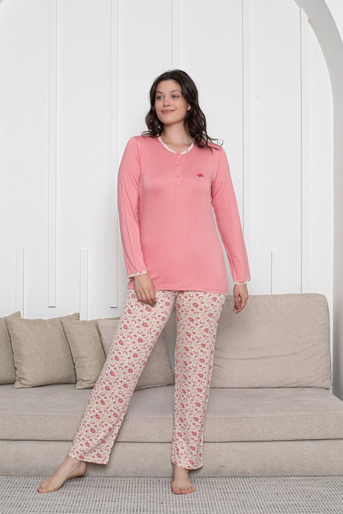 Bayan Pijama Takımı - Somon Çiçek Desen Uzun Kol Likralı Viskon 2846UY