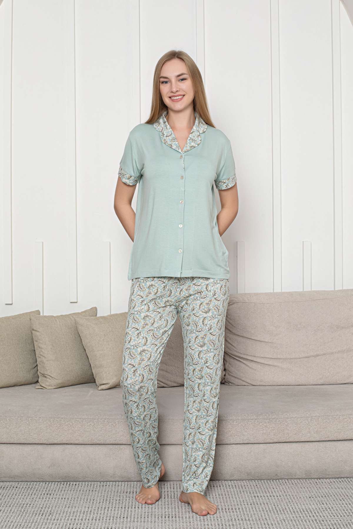Önden Düğmeli Kadın Pijama Takımı - Su Yeşili Kisa Kol Likralı Rink Viskon 2872KY