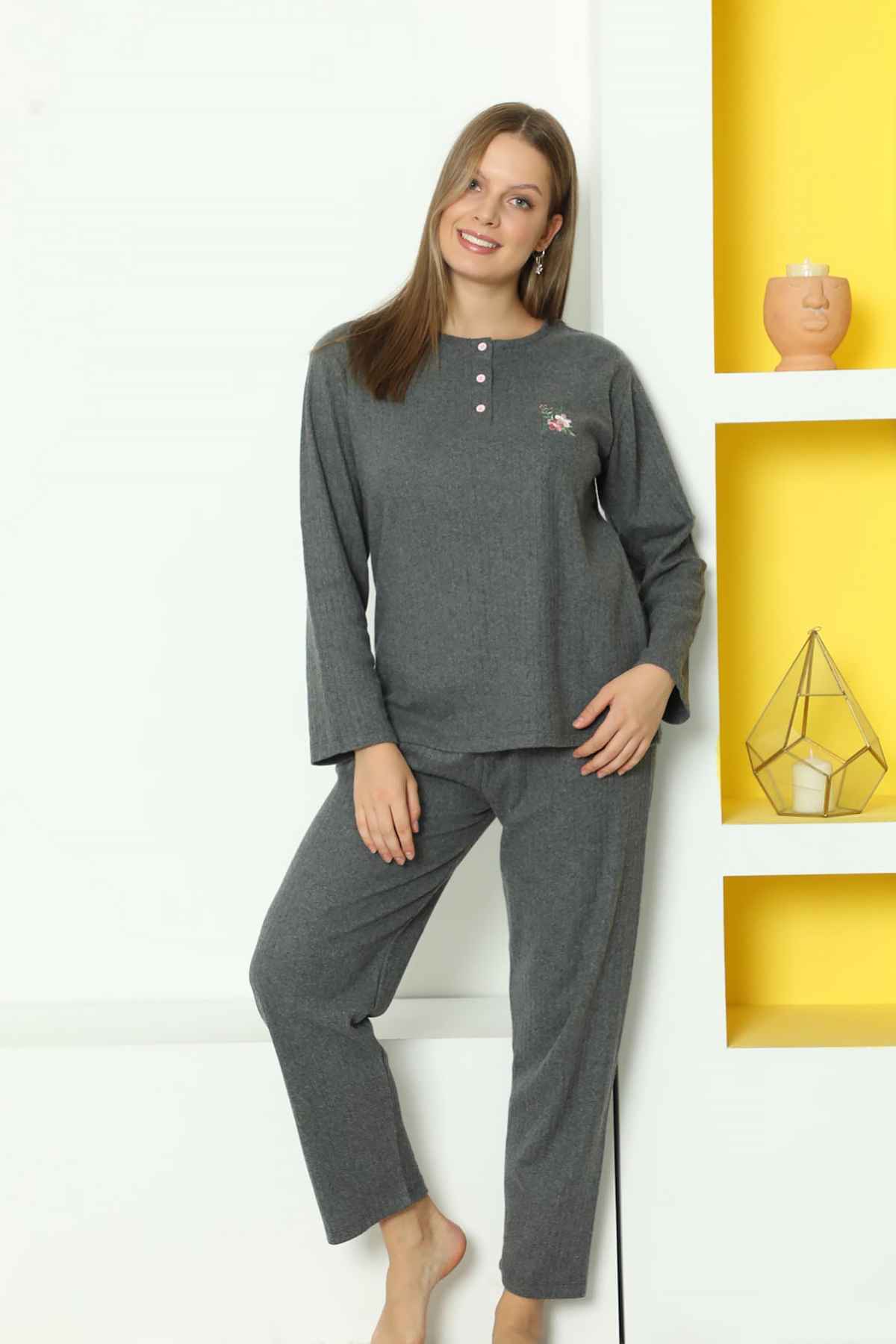 Çizgili Desenli Kadın Pijama Takımı - Antrasit Nakışlı Detaylı Kışlık Penye 034UK