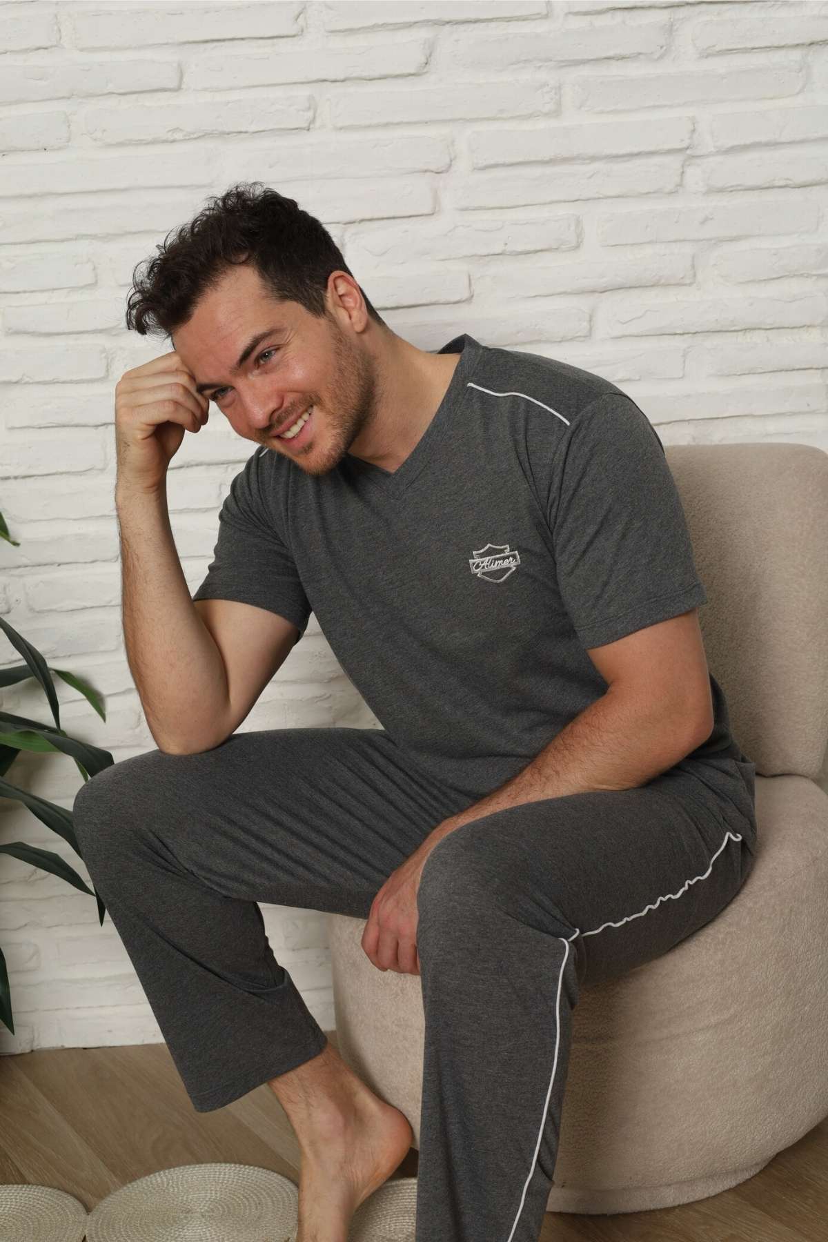 Erkek Pijama Takımı - Antrasit Arma Nakışlı Biyeli Kısa Kollu Penye 1216KY