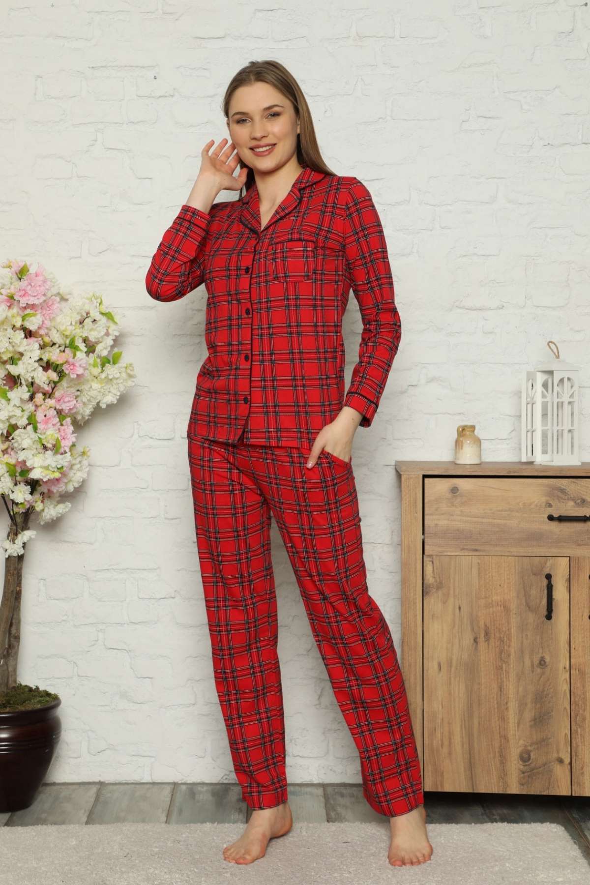 Bayan Pijama Takım - Kırmızı Kareli Önden Düğmeli  Penye Uzun Kollu 2563UY