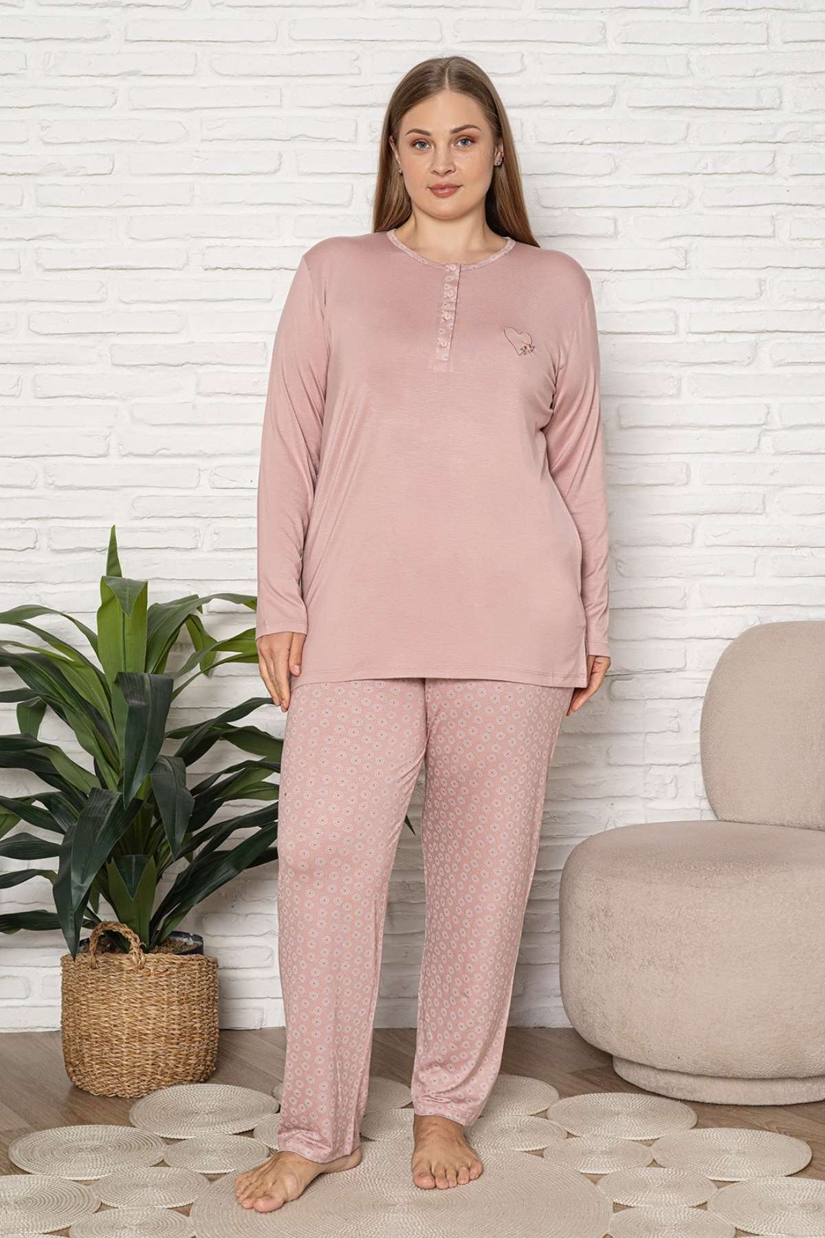 Büyük Beden Kadın Pijama Takımı - Pudra Uzun Kol Likralı Viskon 2924UYB