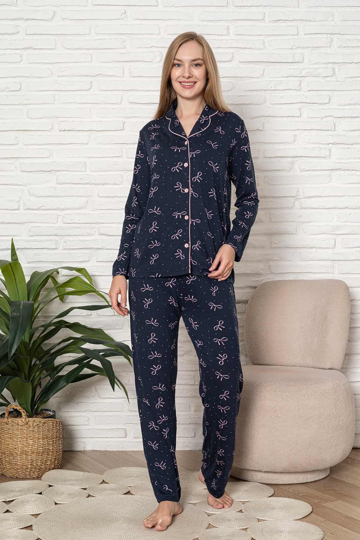 Önden Düğmeli Kadın Pijama Takımı - Fiyonk Desenli Uzun Kol Likralı Rink Viskon 2918UY